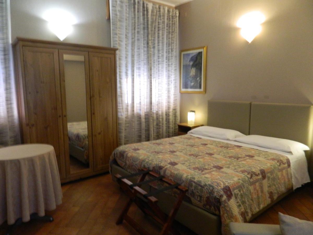 Osteria San Giuseppe Hotel Ceriano Laghetto Ngoại thất bức ảnh